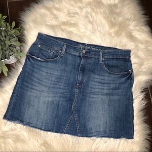 Levi’s denim high rise skirt sz 12